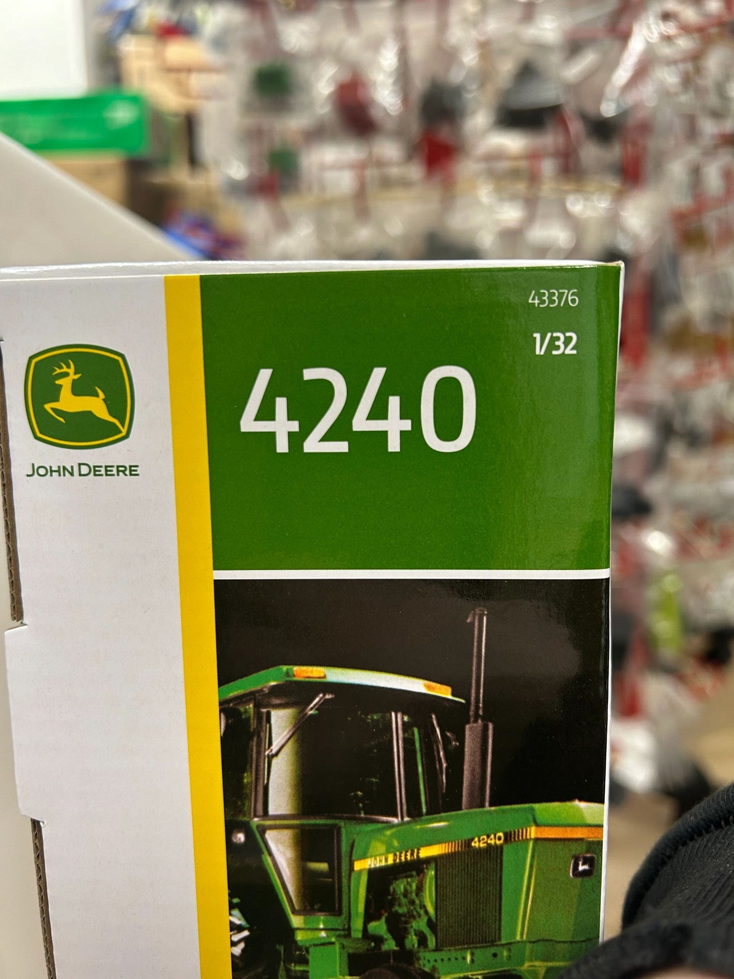 TRADE BOX 3 X 43376 Britains John Deere 4240 tractor 1:32 scale New Sealed Image 4