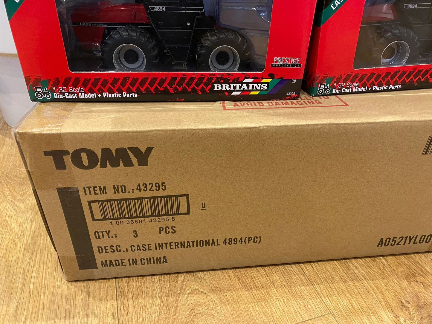 TRADE BOX 43295 3 x Britains CASE IH 4894 Tractor Prestige 100 Years model 1:32 Image 2
