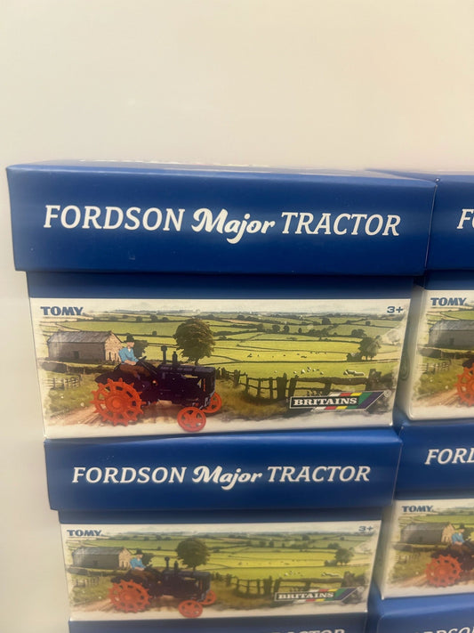 TRADE BOX 6 X 43378 Britains Fordson with steel wheels tractor 1:32 scale New Sealed Image 2