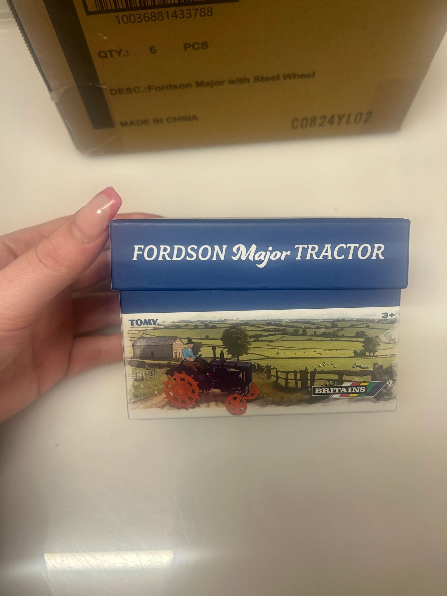 TRADE BOX 6 X 43378 Britains Fordson with steel wheels tractor 1:32 scale New Sealed Image 3