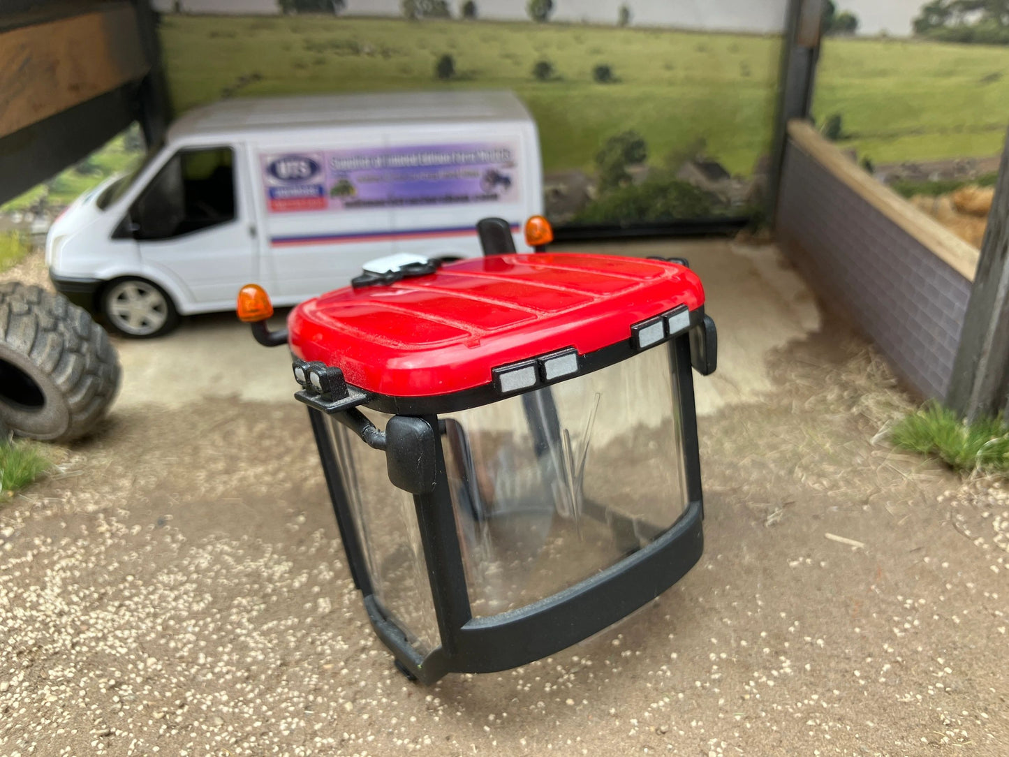 Tractor Cab 1:32 scale Image 3