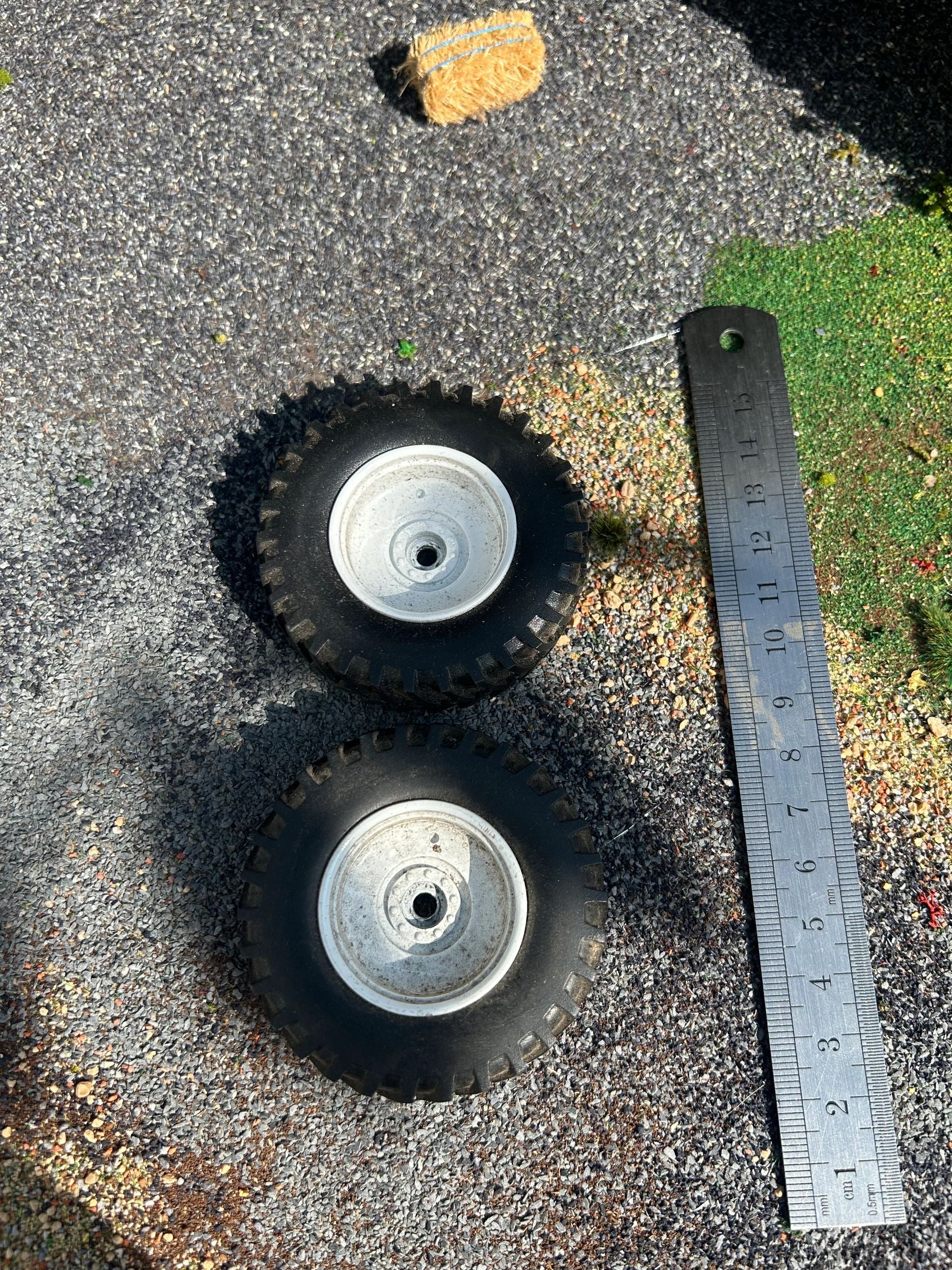 Tractor Farm machinery Front Rubber tyre wheel sets 55mm x 15mm Image 2