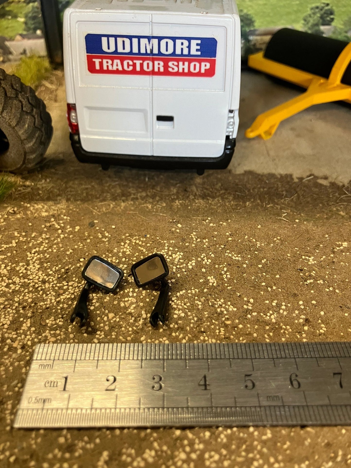 Tractor Mirrors pair of 1:32 scale farm machinery truck Image 3
