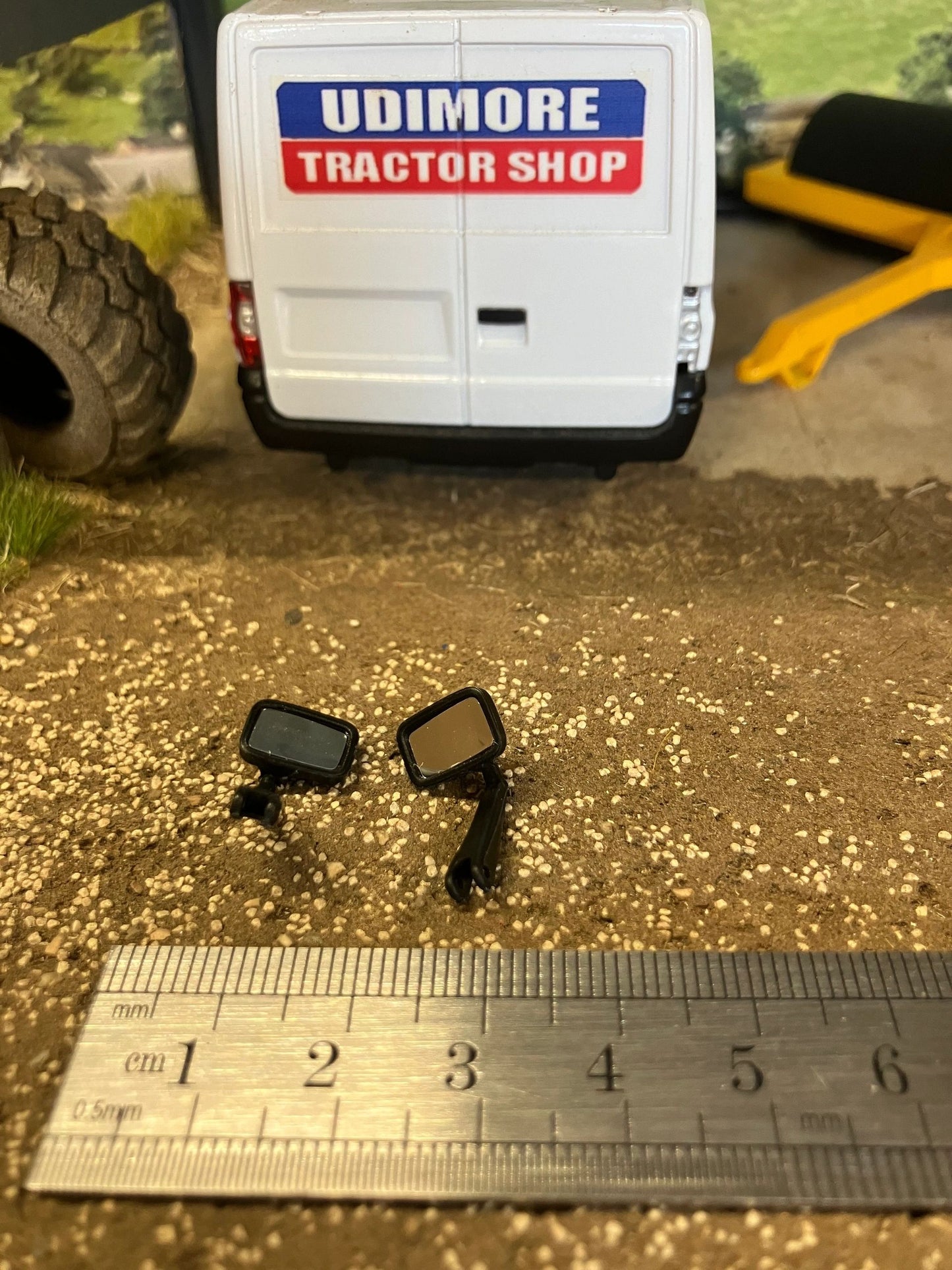 Tractor Mirrors pair of 1:32 scale farm machinery truck Image 4