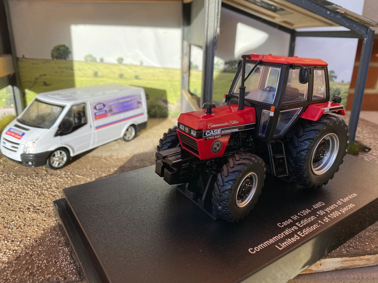 Universal Hobbies CASE IH 1394 4WD Tractor 1:32 scale Boxed Commemorative Edition 6435 Image 3