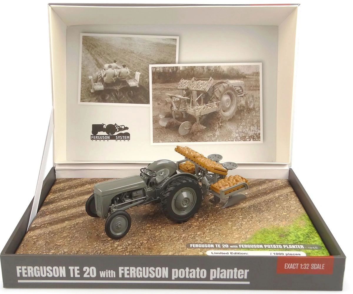 Universal Hobbies Ferguson TE20 Tractor Potato planter set 1:32 scale UH7127 Image 10