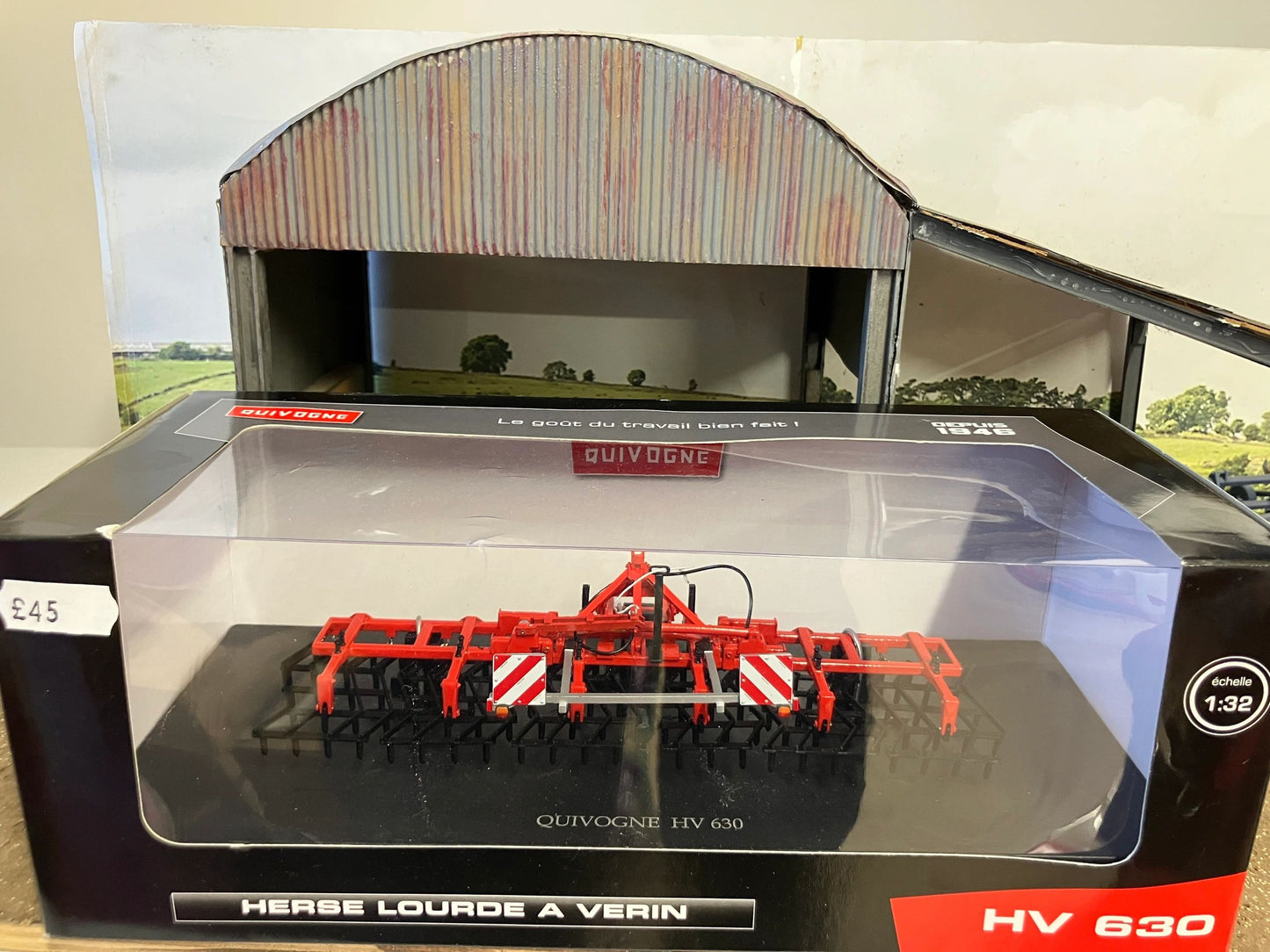 Universal Hobbies Quivogne HV630 6mtr 30 Harrow 1:32 scale Boxed UH2956 Image