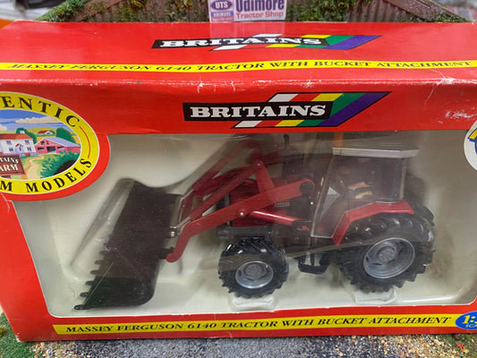 Vintage Massey Ferguson 6140 Tractor with front loader 1:32 scale Image 2