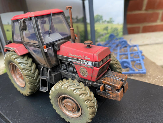 WOW Prestige Weathered Well used CASE IH 1394 4wd Tractor Conversion 1:32 scale Image 2