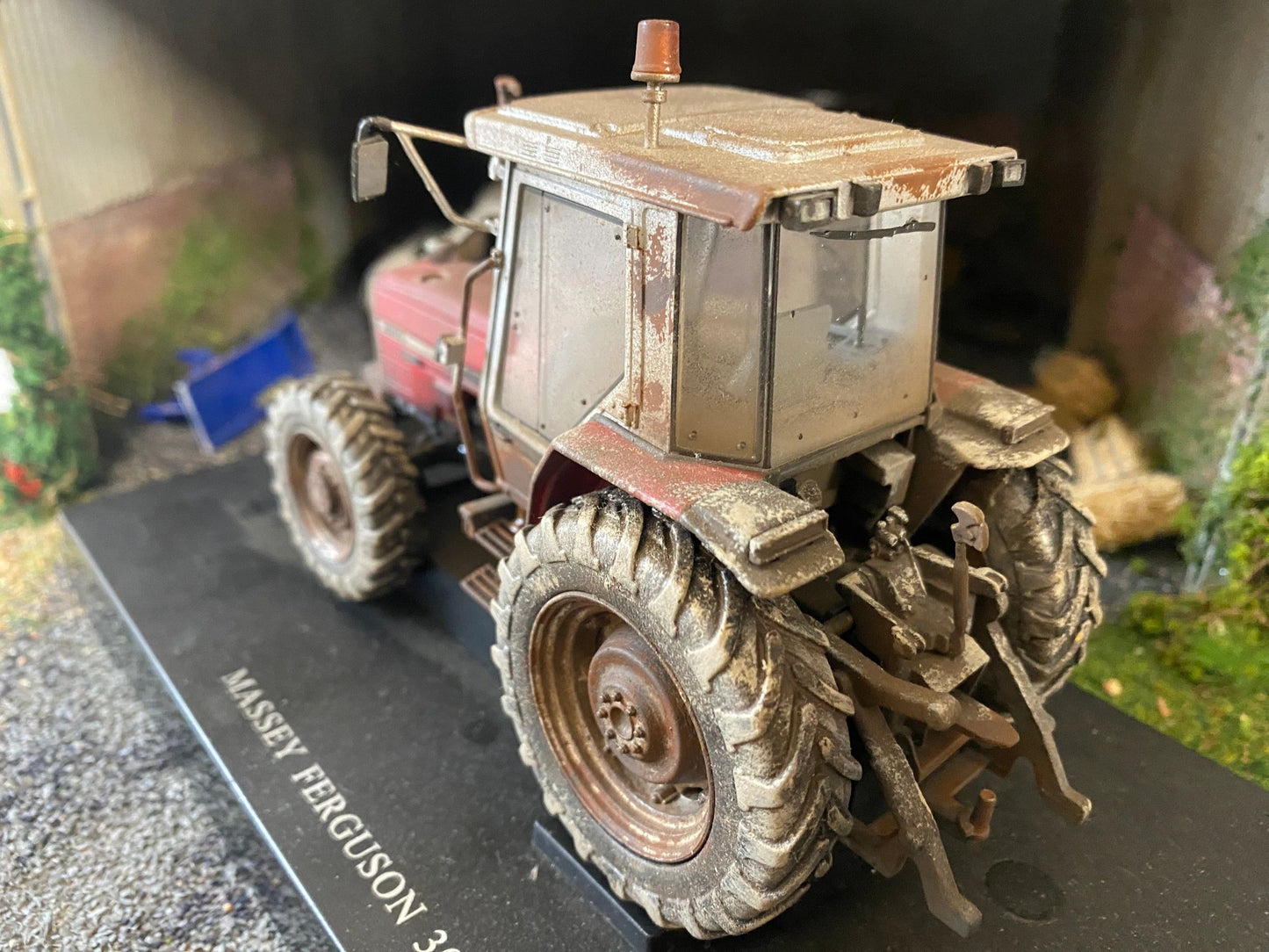 WOW Prestige Weathered Well used Massey Ferguson 3080 4wd Tractor Conversion 1:32 scale Image 4