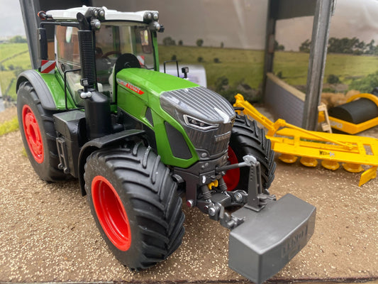 Wiking Fendt 942 tractor 1:32 scale Boxed Image 2
