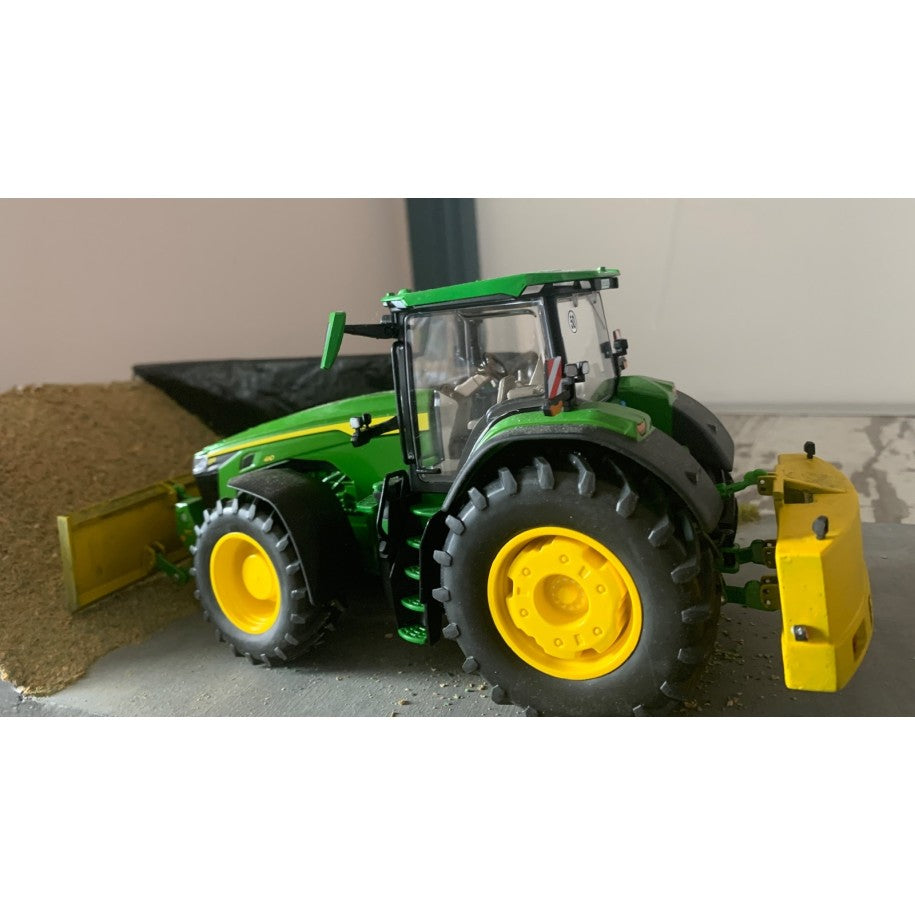 Front Blade & Rear Sledgehammer Scraper kit with lights Artisan32 Silage kit farm machinery 1:32 scale 03220