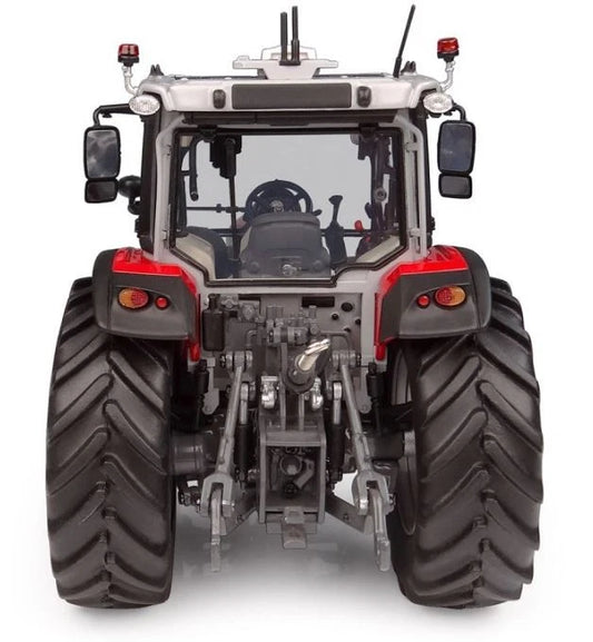 6808 Universal Hobbies Massey Ferguson 5M.145 tractor BOXED 1:32 scale New