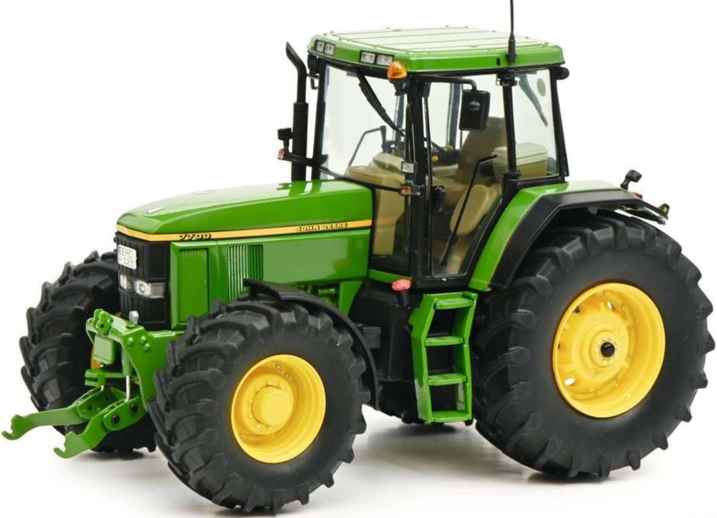John Deere 7700 tractor 1:32 scale Schuco New and boxed