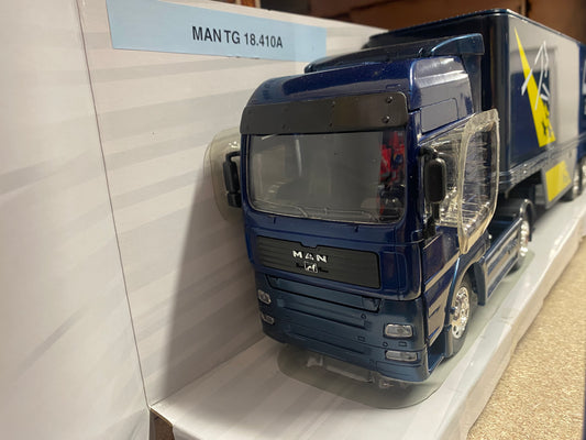 Fast Lane Toys R Us MAN Truck Transporter 1:32 scale boxed OBSOLETE 2007