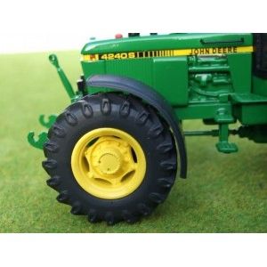 01307 John Deere Tractor Mudguards x 2 Front axle 4wd 18mm Artisan32 farm machinery 1:32 scale Image