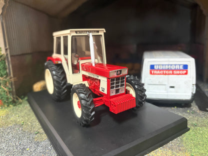 REP071 Replicagri International 844 4 x 4 4wd tractor 1:32 scale Boxed