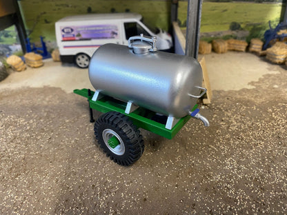 03207V John Deere Green Water Bowser trailer Water Tank Full Assembled Artisan32 farm machinery 1:32 scale Image 3