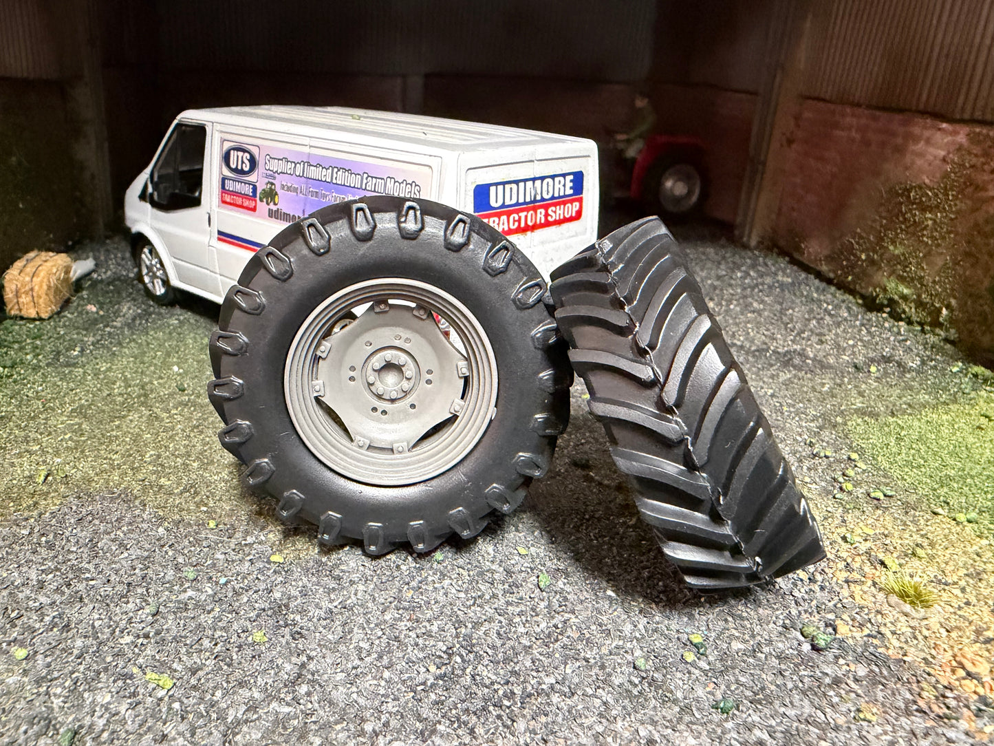 04260 pair of Tractor Rear wheels 56mm x 18mm  Artisan32 farm machinery 1:32 scale