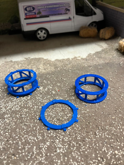 04220 pair of wheel cages barrels Artisan32 farm machinery 1:32 scale Image 3