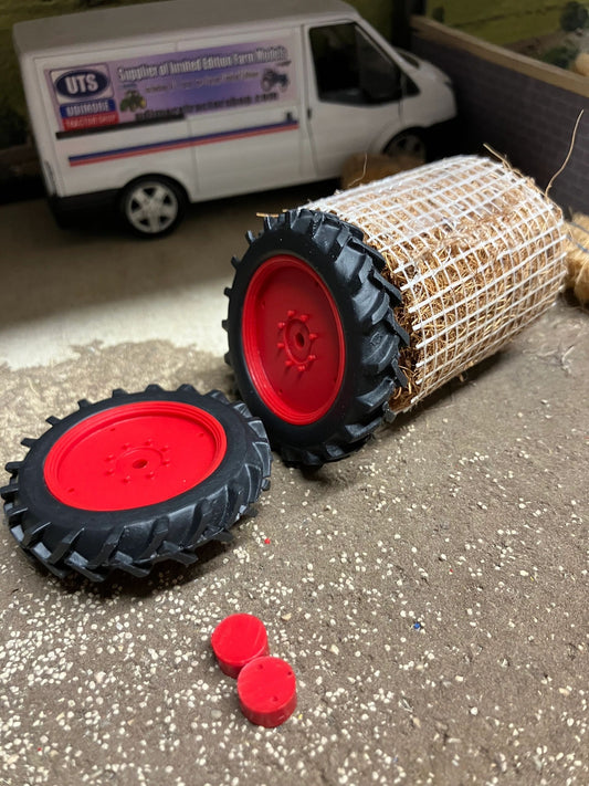 04264MS R pair of Red narrow row crop wheels 48mm Artisan32 farm machinery 1:32 scale Image 2