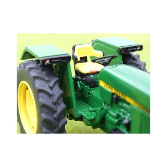 04555 John Deere Seat 06 Tractor farm machinery 1:32 scale Artisan32 Image
