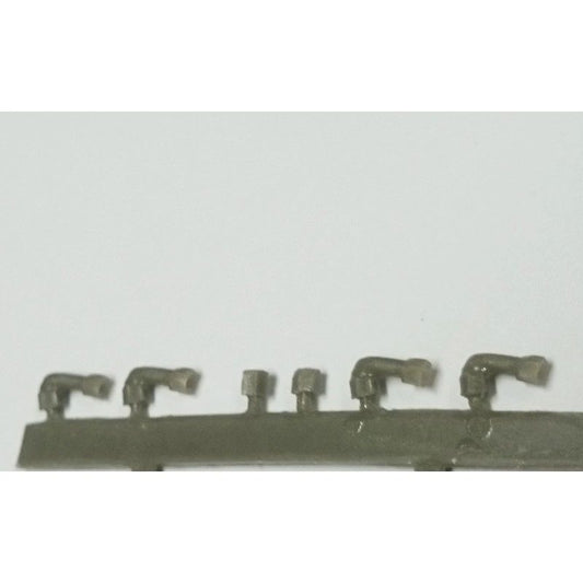 04581 Hydro power Electricity hose fittings connections 4 Artisan32 farm machinery 1:32 scale Image