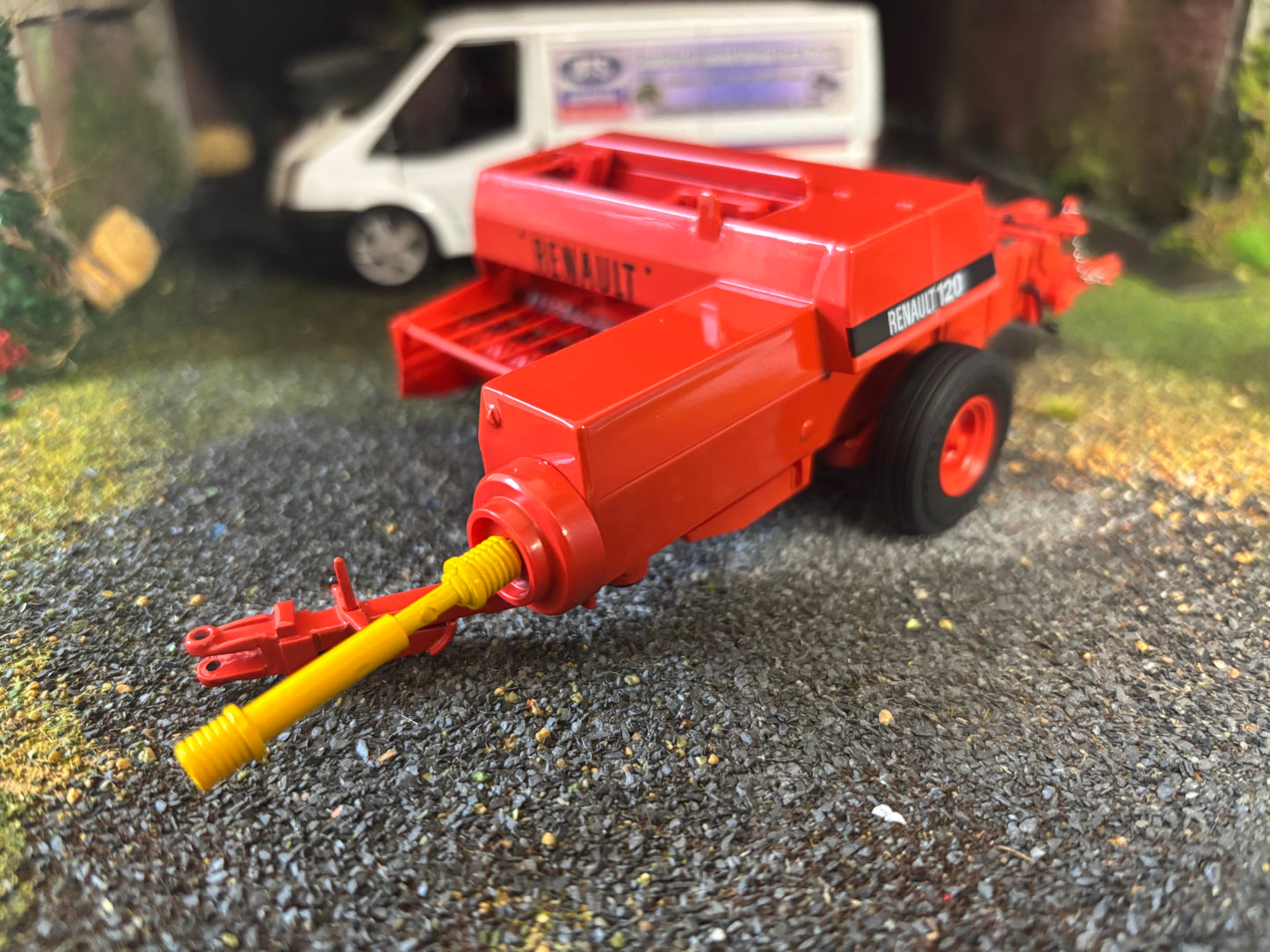 REP219 Replicagri Renault 120 Baler 1:32 scale Boxed