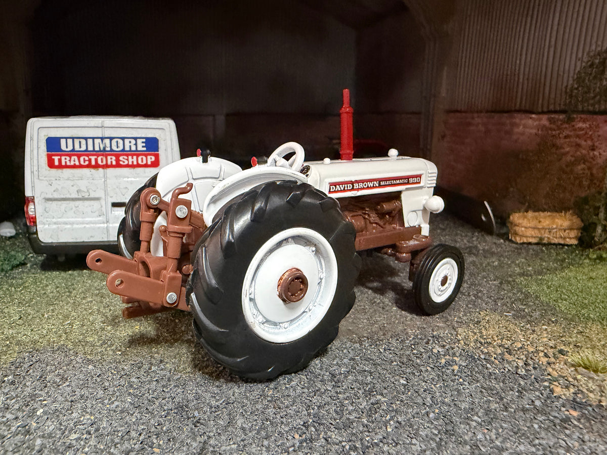 43415 Britains David Brown 990 Selectamatic Tractor 1:32 scale New BOXED