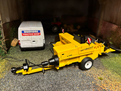 New Holland Hayliner 275 Baler Marge Models 1:32 scale BOXED