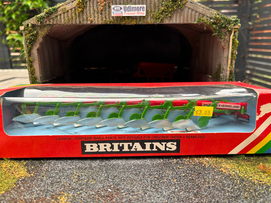 9554 Vintage Britains Kverneland 8 furrow plough green version 1:32 scale