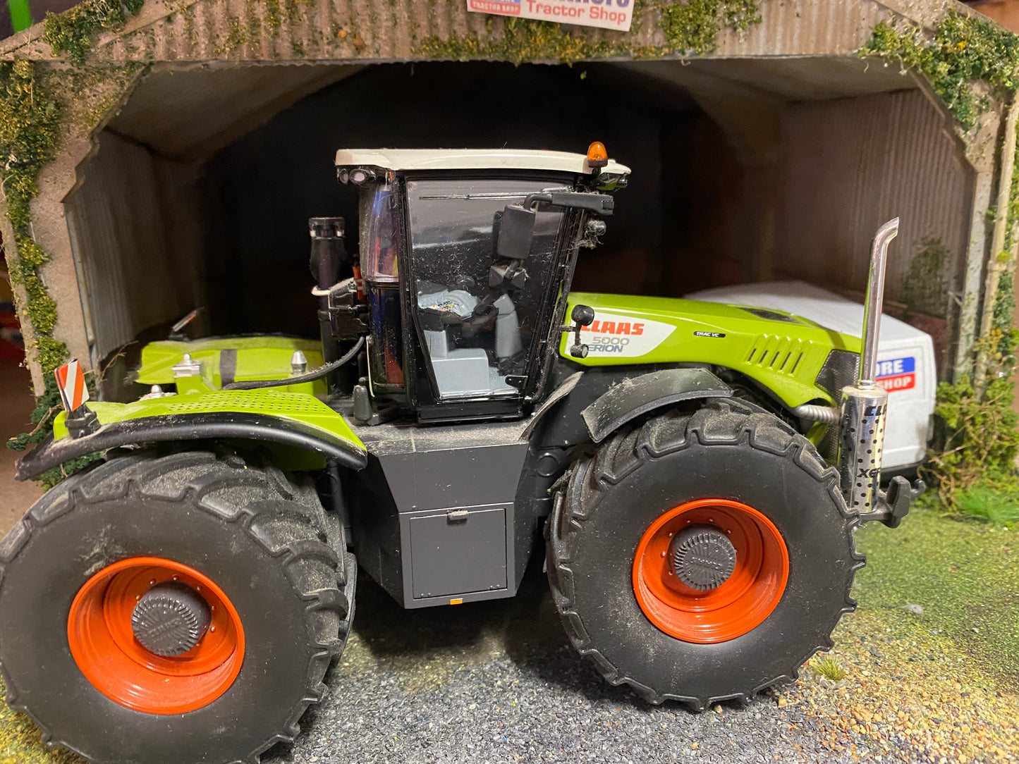 Wiking Claas Xerion 5000 1st Edition tractor 1:32 scale Boxed OBSOLETE