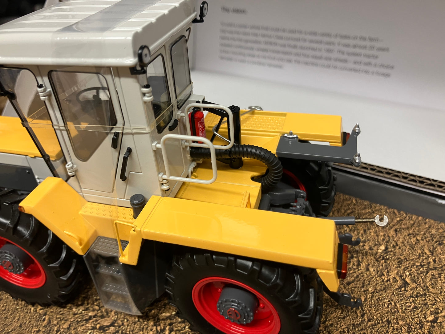 Weise Toys Claas Xerion Projekt 207 Prototype tractor BOXED 1:32 scale LIMITED EDITION