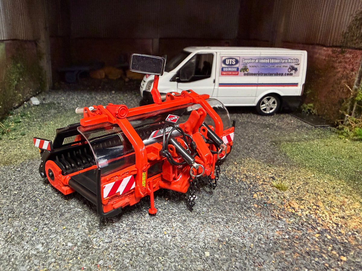 REDUCED Kuhn Merge Maxx 440 F Front Belt Merger 1:32 Scale Boxed ROS 60256.4