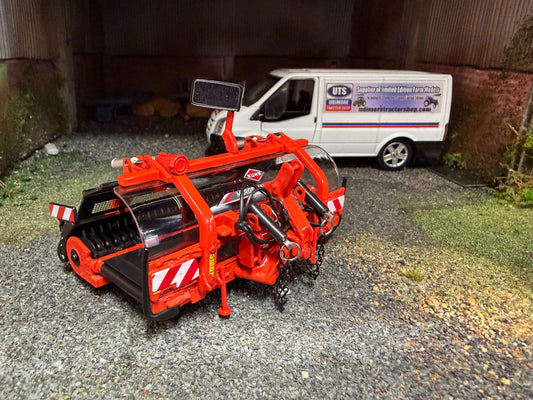 REDUCED Kuhn Merge Maxx 440 F Front Belt Merger 1:32 Scale Boxed ROS 60256.4