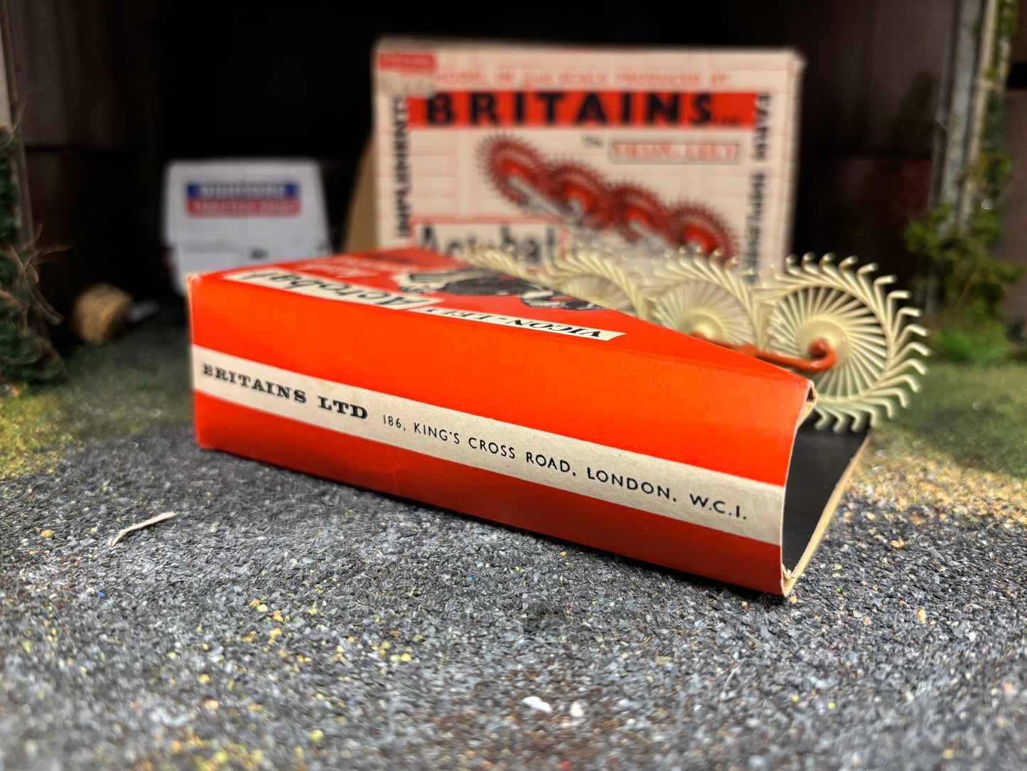 Vintage Britains Vicon Lely Acrobat hay rake 1:32 scale  Obsolete 9537