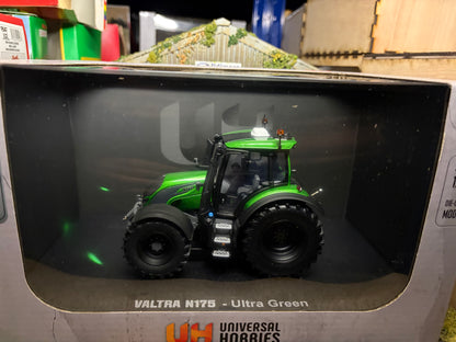 Universal Hobbies Valtra N175 Ultra Green Tractor UH7236 Limited Edition 750 Pieces 1:32 Scale