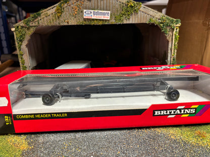42532 Vintage Britains Combine Header Trailer 1:32 scale