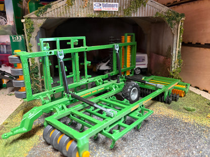 Vintage Siku 2053 Amazone Centaur 6000 Cultivator Disc Harrow 2004 1:32 – Boxed Obsolete