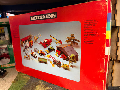 Vintage Britains Deutz DX110 Tractor & Baler Gift Set 1980 Rainbow Box 1:32 Scale Original Boxed Obsolete - 9589