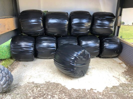 10 x set of handmade Silage Bales for Britains model toy farm diorama 1:32 scale Image