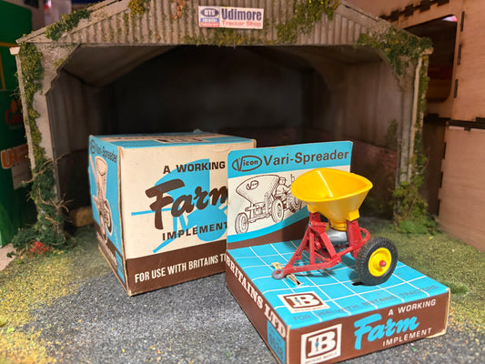 Vintage Britains Vicon Vari Spreader 9538 First Edition Box Obsolete 1:32 Scale