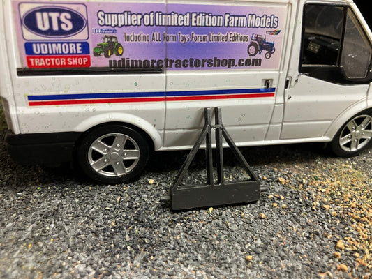 04407 Front Tractor Weight Holder Artisan32 Farm Machinery 1:32 scale