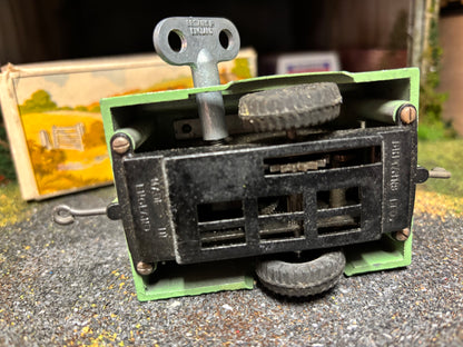 2041 Vintage Britains Clockwork Trailer 1:32 scale obsolete Still works
