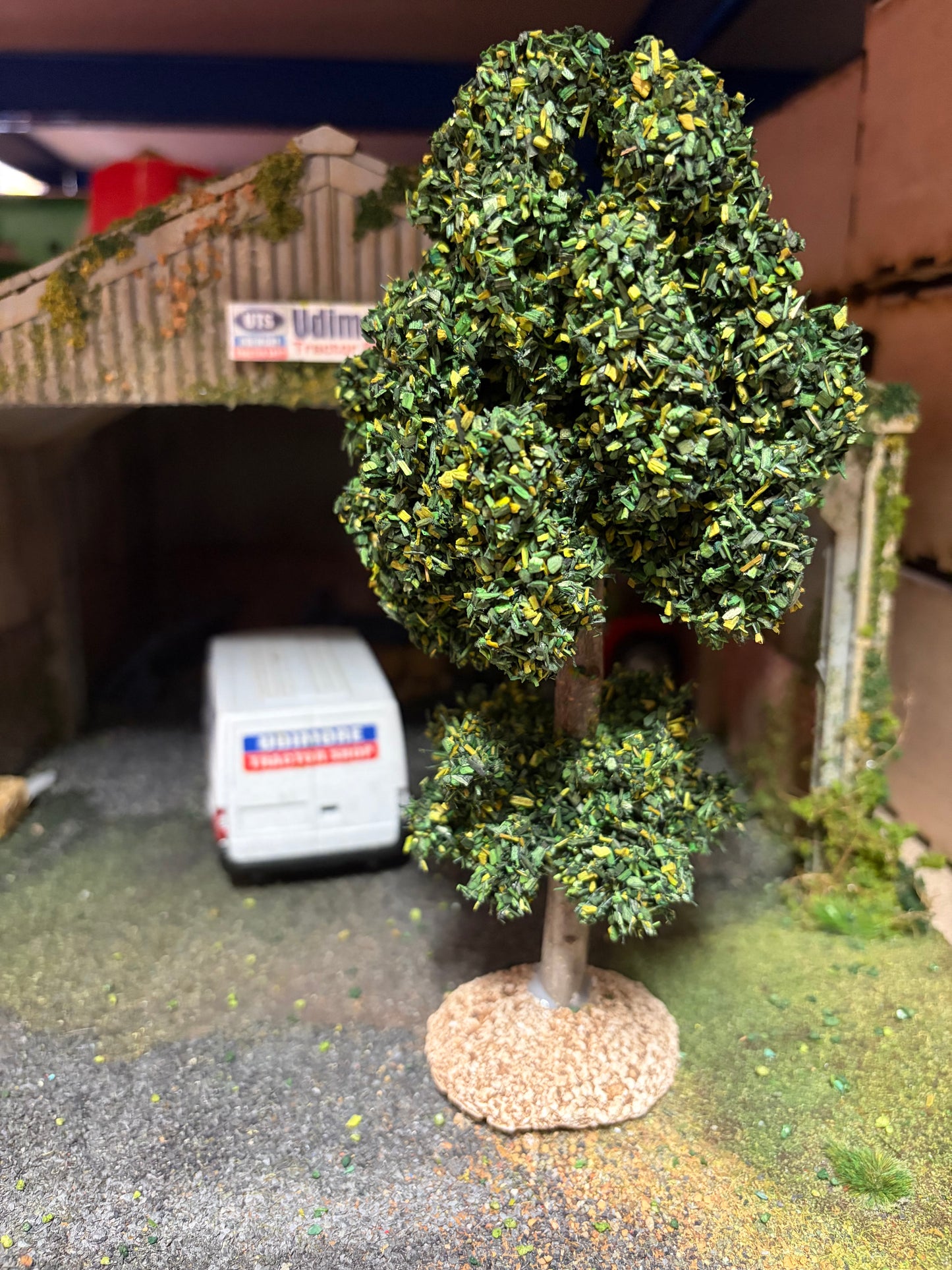 05635 Hand Made Elm Tree 18cm Artisan32 1:32 scale diorama