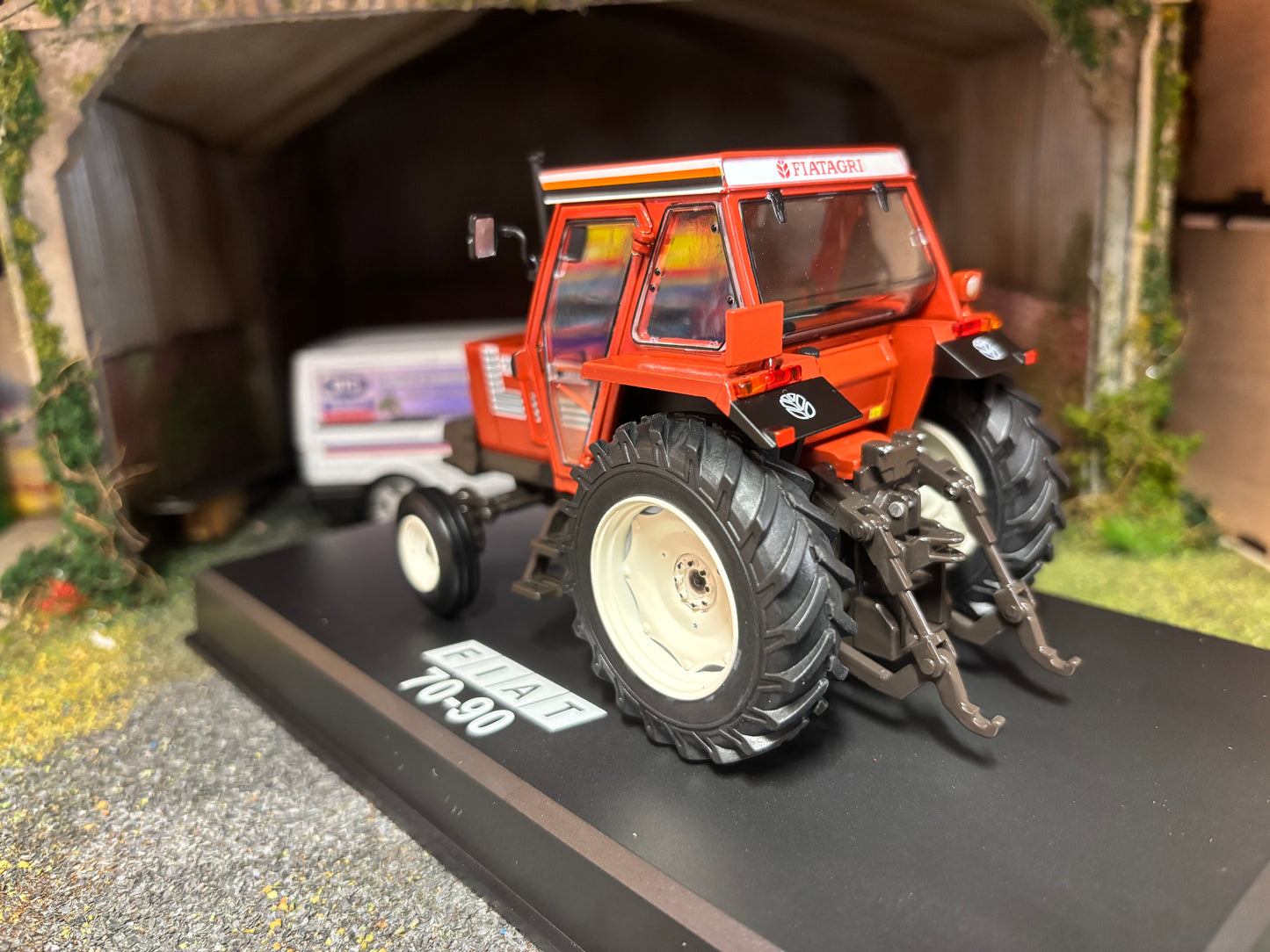 REP258 Replicagri Fiat 70-90 DT tractor 1:32 scale Boxed