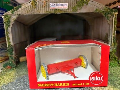 Limited Edition Massey Harris Fertiliser Spreader 1:32 scale boxed Siku