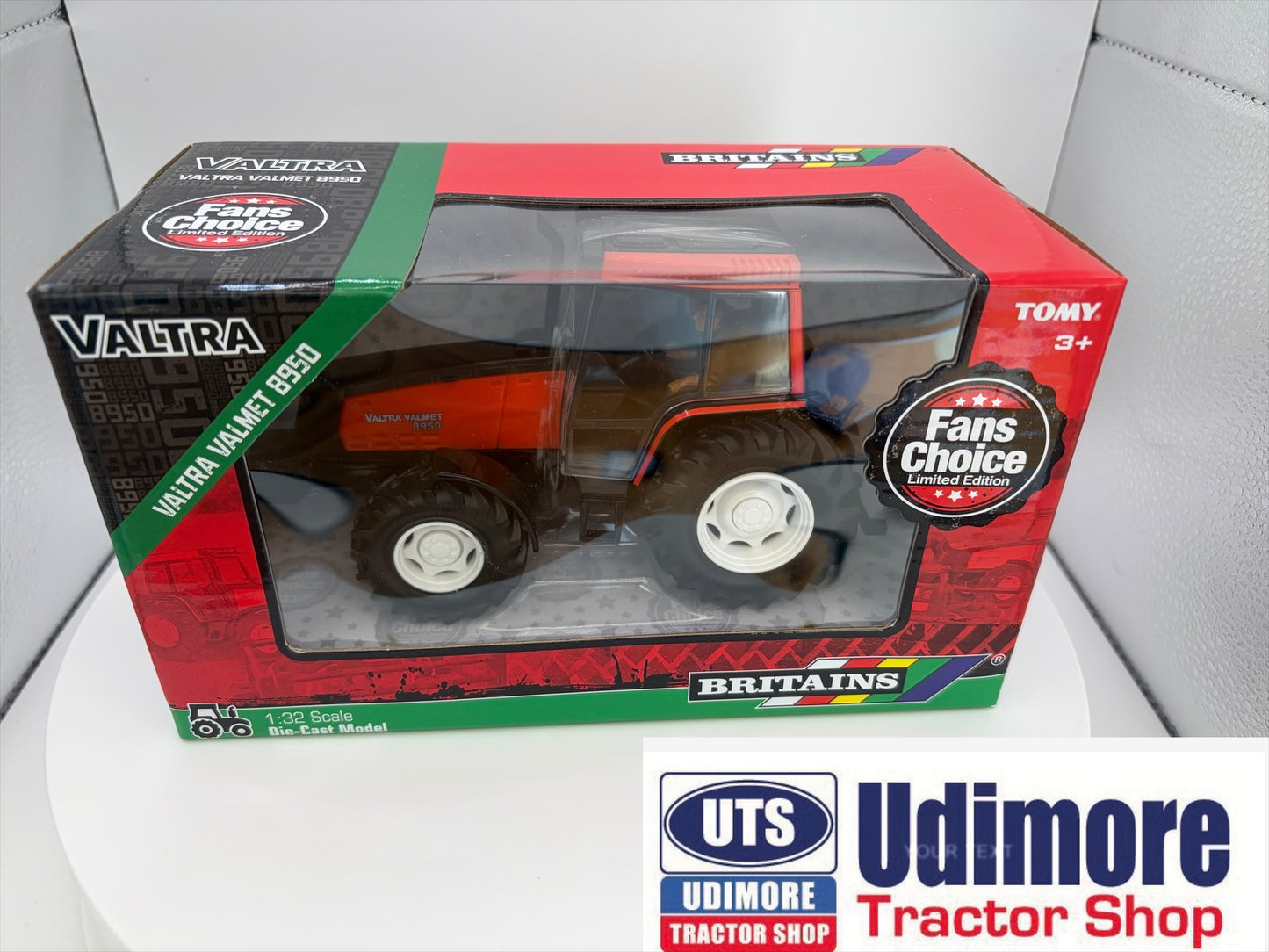 Britains Valmet 8950 Tractor 1:32 scale boxed new 43342 Fans choice Limited Edition