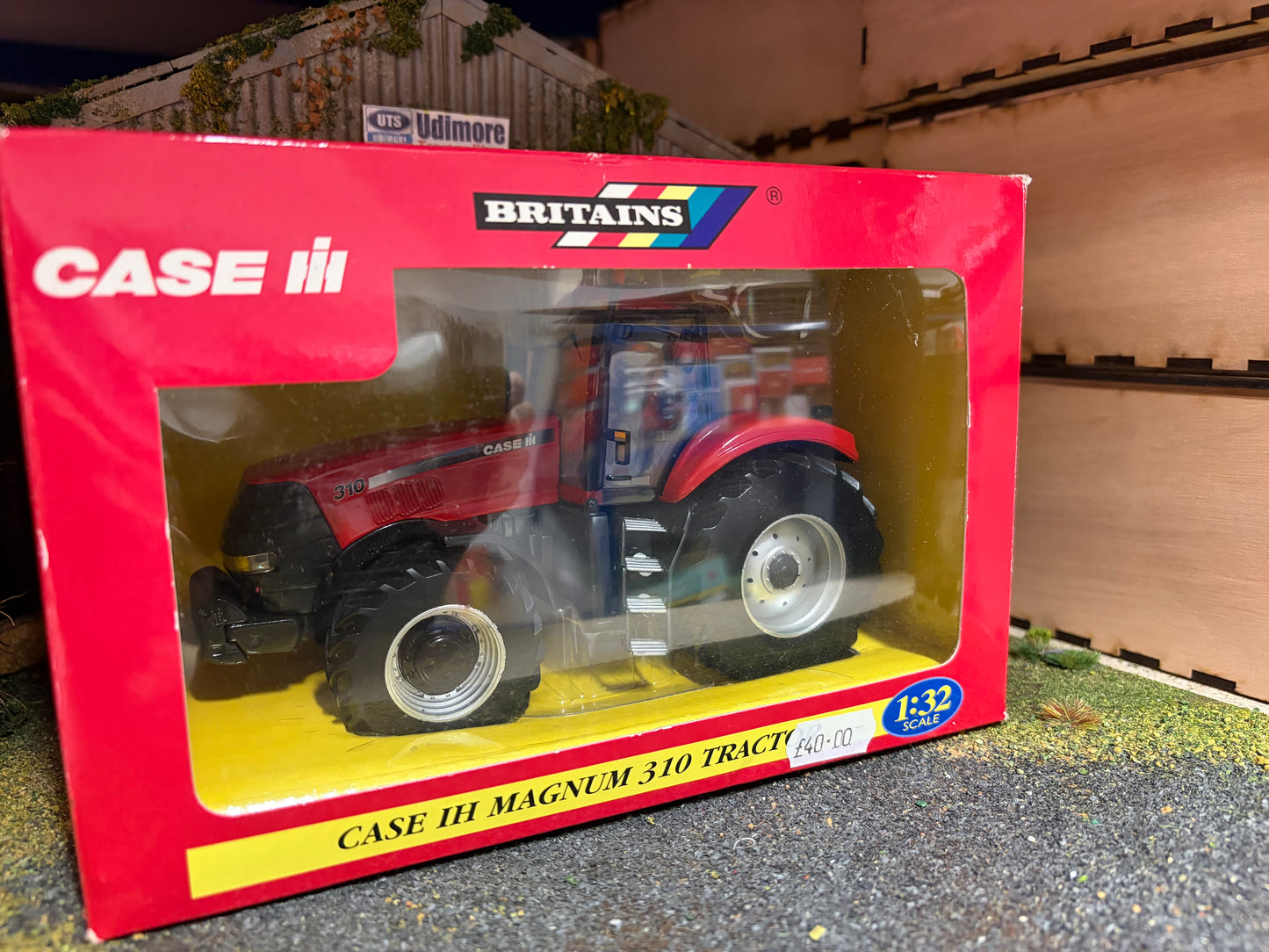 Vintage Britains Case IH Magnum 310 Tractor 42113 Boxed 1:32 Scale Obsolete