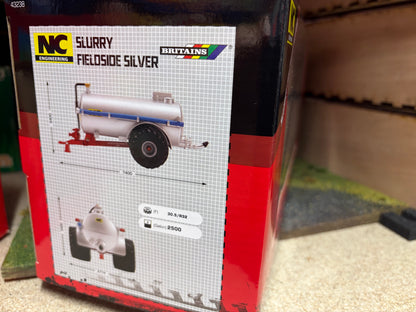 REDUCED Britains Silver Fieldside Slurry Tanker 43238 Original Box 1:32 Scale Obsolete